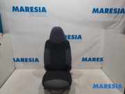 Sitz rechts Peugeot 107 8845W8