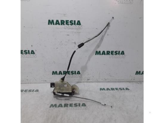 Klappenschlosszug Citroen DS5 9686919280 Bild Klappenschlosszug Citroen DS5 9686919280