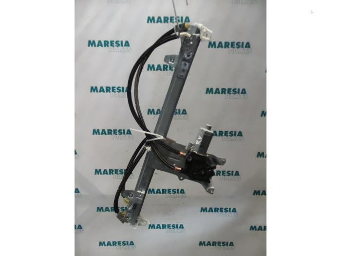 Fensterheber rechts vorne Citroen Xsara Picasso N68 9222F9 Bild Fensterheber rechts vorne Citroen Xsara Picasso N68 9222F9