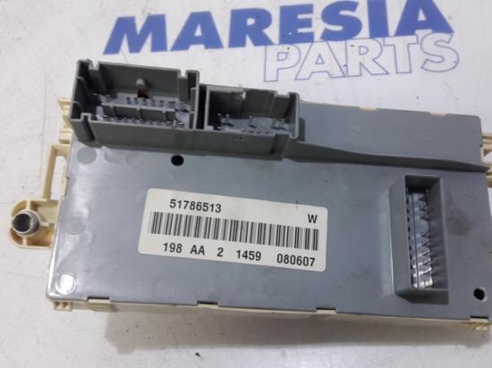 Sicherungskasten Fiat Bravo II 198 51761160 Bild Sicherungskasten Fiat Bravo II 198 51761160