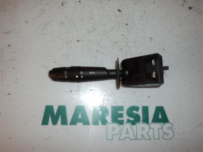 Blinkerschalter Citroen Xsara Break N2 685372