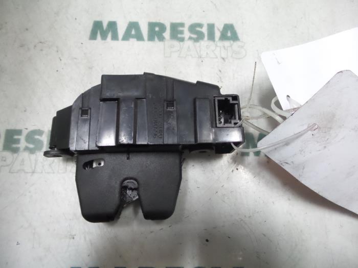 Klappenschlosszug Peugeot 207 9660403980 Bild Klappenschlosszug Peugeot 207 9660403980