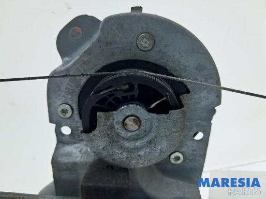 Fensterheber links vorne Peugeot 107 9221T8 Bild Fensterheber links vorne Peugeot 107 9221T8