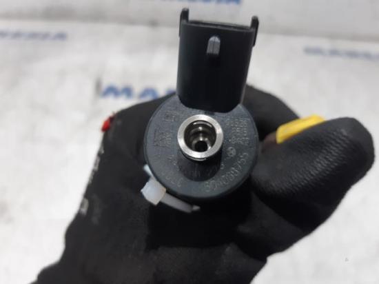 Einspritzdüse Fiat Ducato Kasten 250 0445110273 Bild Einspritzdüse Fiat Ducato Kasten 250 0445110273
