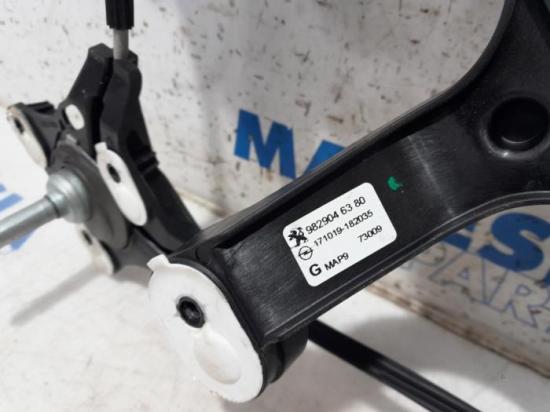 Fensterheber links hinten Peugeot 208 II UB, UP, UW, UJ 9829046380 Bild Fensterheber links hinten Peugeot 208 II UB, UP, UW, UJ 9829046380