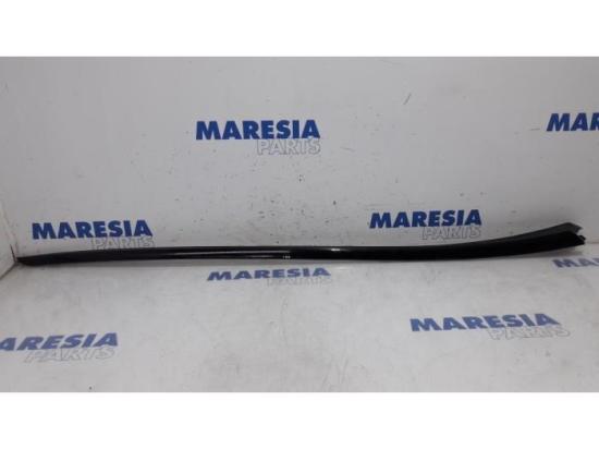 Zierleiste Peugeot 3008 I Bild Zierleiste Peugeot 3008 I