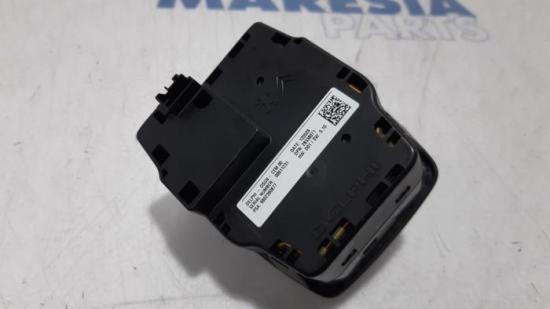 Monitor Navigationssystem Citroen DS5 9802390877 Bild Monitor Navigationssystem Citroen DS5 9802390877