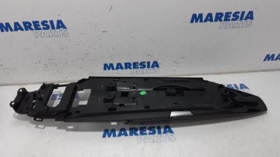 Mittelkonsole Citroen DS5 9678259477 Bild Mittelkonsole Citroen DS5 9678259477