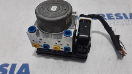 Bremsaggregat ABS Peugeot 208 I CA, CC 9802460980 Bild Bremsaggregat ABS Peugeot 208 I CA, CC 9802460980