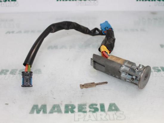 Schließzylinder für Zündschloß Peugeot 206 Schrägheck 2A/C 4162Z1 Bild Schließzylinder für Zündschloß Peugeot 206 Schrägheck 2A/C 4162Z1