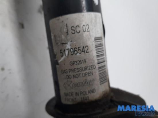 Federbein links vorne Fiat Punto 199 51796542 Bild Federbein links vorne Fiat Punto 199 51796542