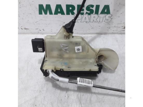 Klappenschlosszug Citroen DS5 9686919280 Bild Klappenschlosszug Citroen DS5 9686919280