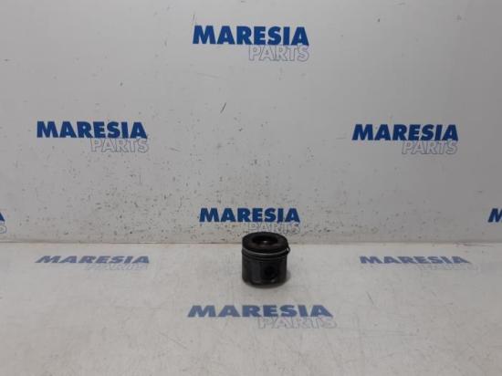 Kolben Peugeot Boxer Kasten H268X Bild Kolben Peugeot Boxer Kasten H268X