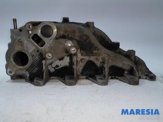 Verteilerrohr Kraftstoff Opel Vivaro B Kasten X82 140031243R Bild Verteilerrohr Kraftstoff Opel Vivaro B Kasten X82 140031243R
