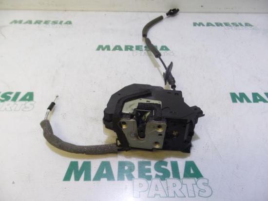 Klappenschlosszug Renault Clio IV Grandtour KH 805011929R Bild Klappenschlosszug Renault Clio IV Grandtour KH 805011929R