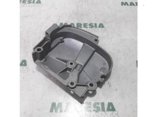 Stirndeckel (Motor) Renault Clio III BR0/1, CR0/1 8200294625 Bild Stirndeckel (Motor) Renault Clio III BR0/1, CR0/1 8200294625