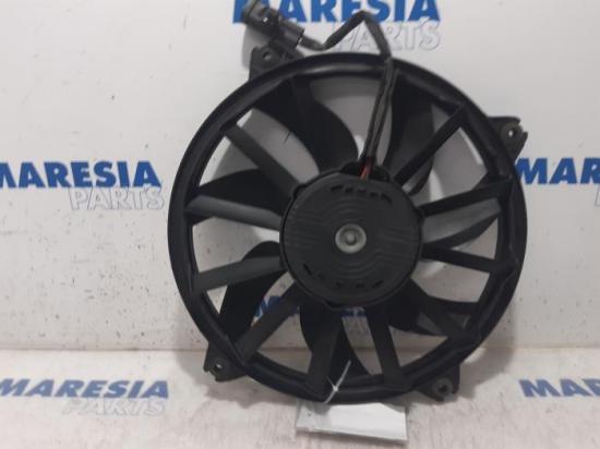 Elektromotor für Gebläse Steuergerätebox Peugeot 3008 I 1253K4 Bild Elektromotor für Gebläse Steuergerätebox Peugeot 3008 I 1253K4