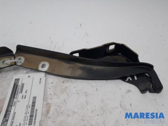 Motorhaubenscharnier Fiat Punto 199 51761348 Bild Motorhaubenscharnier Fiat Punto 199 51761348