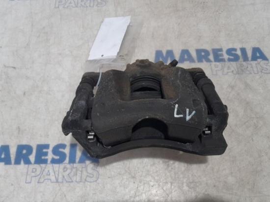 Bremszange links vorne Opel Vivaro B Kasten X82 02065R Bild Bremszange links vorne Opel Vivaro B Kasten X82 02065R