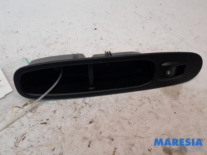 Schalter für Fensterheber Fiat Punto 199 735500049