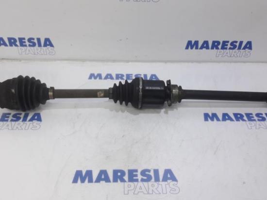 Antriebswelle rechts vorne Fiat Punto Evo 199 55700558 Bild Antriebswelle rechts vorne Fiat Punto Evo 199 55700558