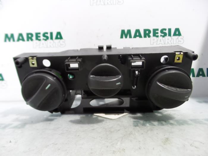 Heizungsbetätigung (Konsole) Fiat Bravo I 182 82486392 Bild Heizungsbetätigung (Konsole) Fiat Bravo I 182 82486392