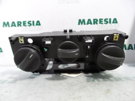 Heizungsbetätigung (Konsole) Fiat Bravo I 182 82486392 Bild Heizungsbetätigung (Konsole) Fiat Bravo I 182 82486392