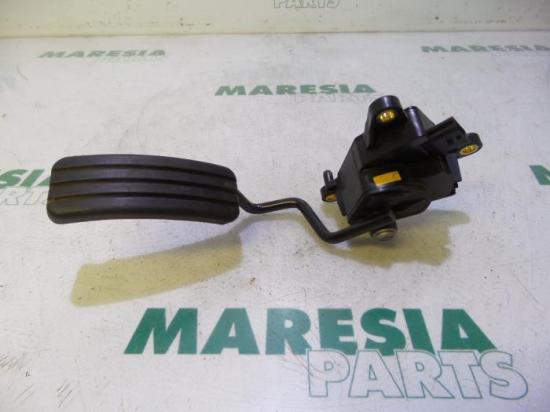 Sensor für Gaspedalstellung Renault Clio III BR0/1, CR0/1 8200297335 Bild Sensor für Gaspedalstellung Renault Clio III BR0/1, CR0/1 8200297335