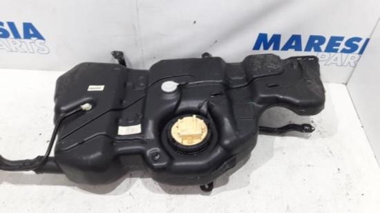 Tank Citroen DS5 9671304480 Bild Tank Citroen DS5 9671304480