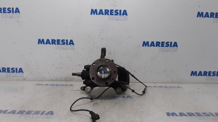 Achsschenkel rechts vorne Peugeot Boxer Kasten 1612735180 Bild Achsschenkel rechts vorne Peugeot Boxer Kasten 1612735180