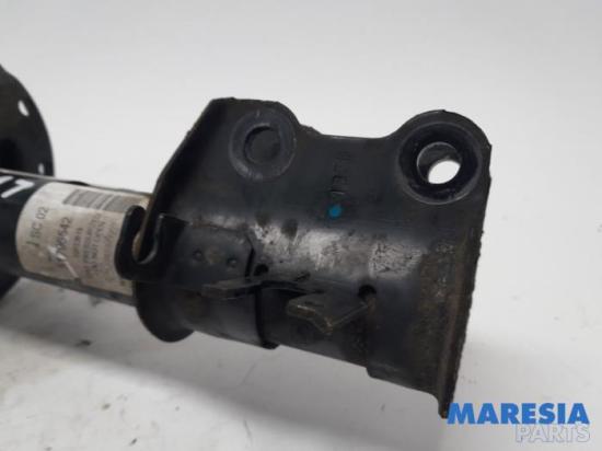 Federbein links vorne Fiat Punto 199 51796542 Bild Federbein links vorne Fiat Punto 199 51796542