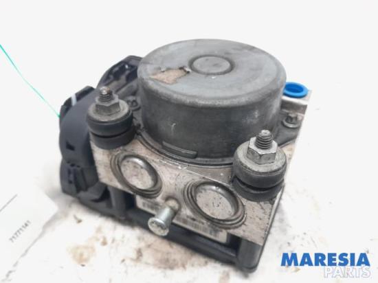 Bremsaggregat ABS Fiat Punto 199 71771141 Bild Bremsaggregat ABS Fiat Punto 199 71771141