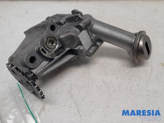 Ölpumpe Renault Clio IV Grandtour KH 150008247R Bild Ölpumpe Renault Clio IV Grandtour KH 150008247R