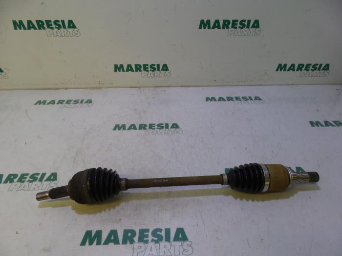 Antriebswelle links vorne Renault Clio III BR0/1, CR0/1 8200341698 Bild Antriebswelle links vorne Renault Clio III BR0/1, CR0/1 8200341698