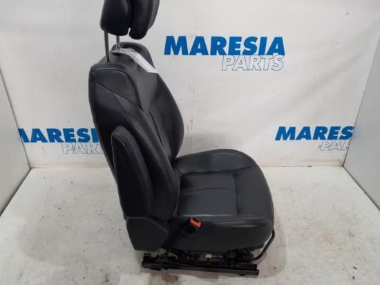 Sitz links Peugeot 5008 I 8846KA Bild Sitz links Peugeot 5008 I 8846KA