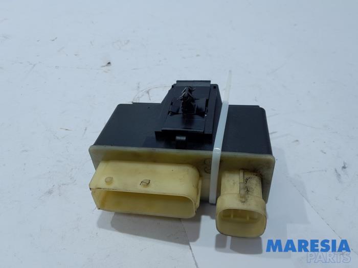 Relais Peugeot 308 II 9662570880 Bild Relais Peugeot 308 II 9662570880