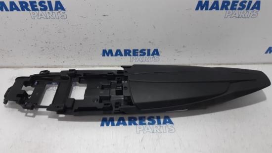 Mittelkonsole Citroen DS5 9678259477 Bild Mittelkonsole Citroen DS5 9678259477