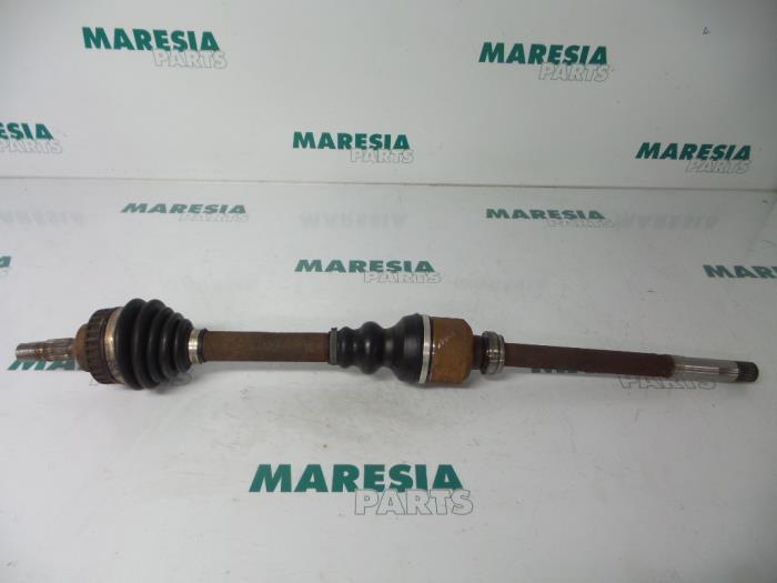 Antriebswelle rechts vorne Citroen Xsara Picasso N68 32739Z Bild Antriebswelle rechts vorne Citroen Xsara Picasso N68 32739Z