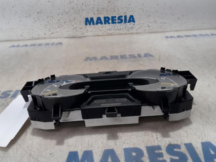 Instrumentenkombination Opel Vivaro B Kasten X82 93461383 Bild Instrumentenkombination Opel Vivaro B Kasten X82 93461383