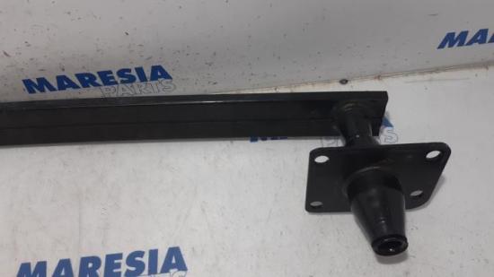 Stoßstangenträger vorne Peugeot 5008 I 7104LE Bild Stoßstangenträger vorne Peugeot 5008 I 7104LE