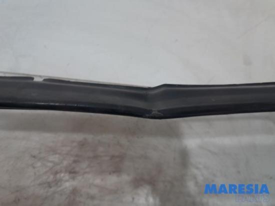 Stoßstangenträger vorne Fiat Punto 199 51926328 Bild Stoßstangenträger vorne Fiat Punto 199 51926328