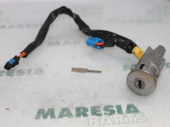 Schließzylinder für Zündschloß Peugeot 206 Schrägheck 2A/C 4162Z1 Bild Schließzylinder für Zündschloß Peugeot 206 Schrägheck 2A/C 4162Z1