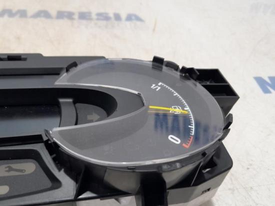 Instrumentenkombination Opel Vivaro B Kasten X82 93461383 Bild Instrumentenkombination Opel Vivaro B Kasten X82 93461383