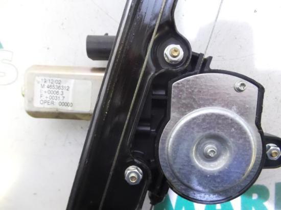 Fensterheber links vorne Fiat Punto 188 51764550 Bild Fensterheber links vorne Fiat Punto 188 51764550
