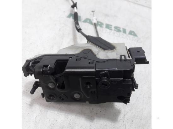 Klappenschlosszug Citroen DS5 9686919780 Bild Klappenschlosszug Citroen DS5 9686919780