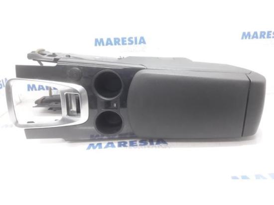 Mittelkonsole Peugeot 3008 I 7591Q3 Bild Mittelkonsole Peugeot 3008 I 7591Q3