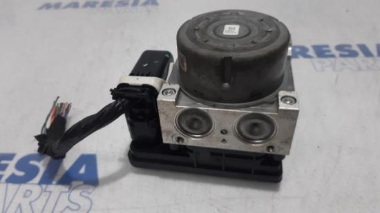 Bremsaggregat ABS Peugeot 208 I CA, CC 9802460980 Bild Bremsaggregat ABS Peugeot 208 I CA, CC 9802460980