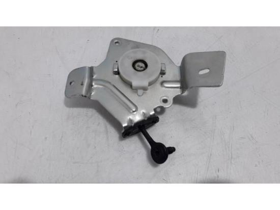 Heckklappenscharnier rechts Peugeot 3008 I 9683313980 Bild Heckklappenscharnier rechts Peugeot 3008 I 9683313980