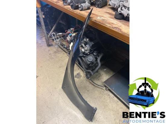 Kotflügel rechts vorne BMW 1er E81 41357133228 Bild Kotflügel rechts vorne BMW 1er E81 41357133228