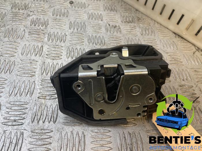Klappenschlosszug BMW 1er F21 7229461 Bild Klappenschlosszug BMW 1er F21 7229461